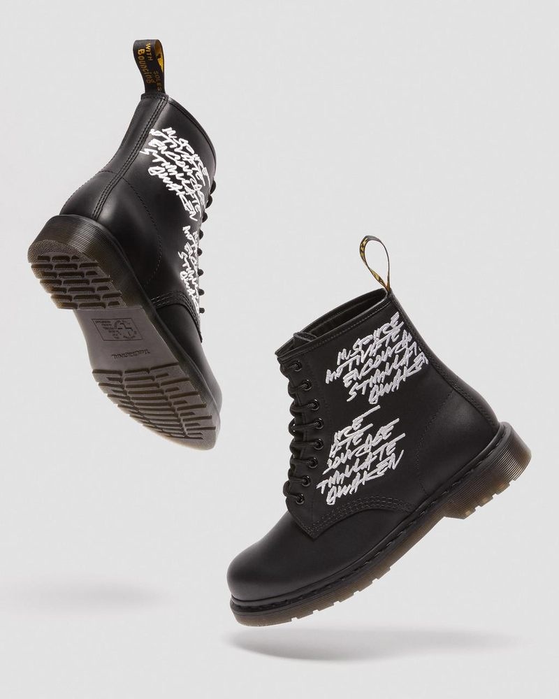 Dr Doc Martens 1460 Futura Embroidered Cuero Encaje Up Boots (Nappa Cuero) Negros | DE06-V4UI