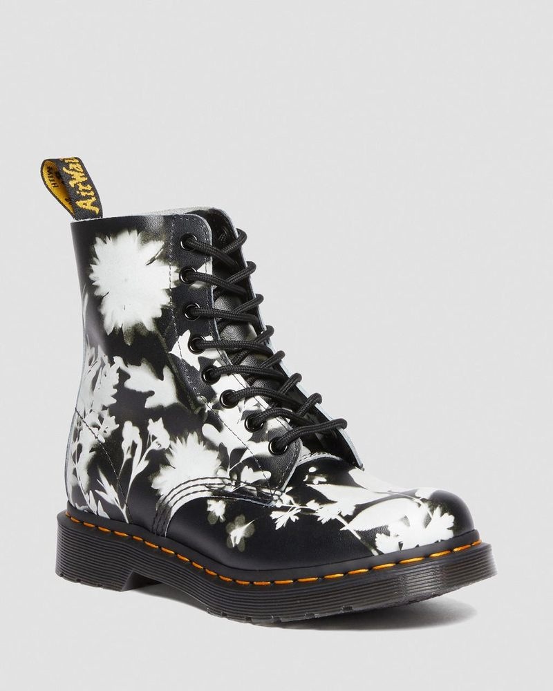 Dr Doc Martens 1460 Pascal Floral Shadow Cuero Encaje Up Boots (Backhand) Negros Blancos | LP90-Y2AM