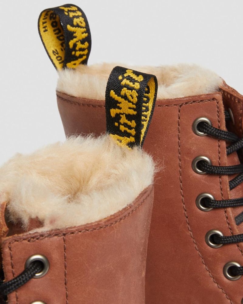 Dr Doc Martens 1460 Serena - Faux Fur-Forro Cuero Boots (Farrier) Tan | QU10-E5MZ