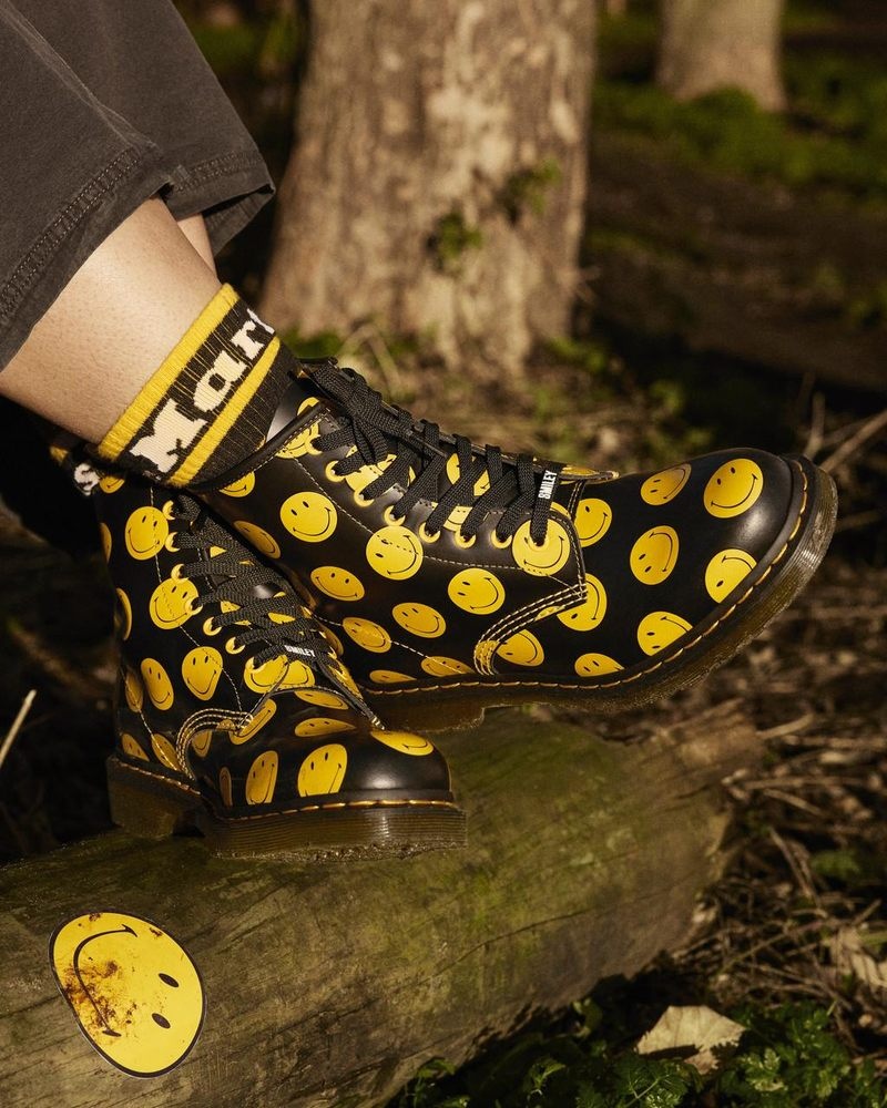 Dr Doc Martens 1460 Smiley® Smooth Cuero Encaje Up Boots (Smooth Cuero) Negros | GC01-L2MD