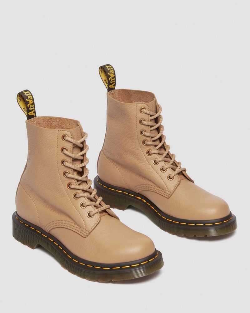 Dr Doc Martens 1460 - Pascal Virginia Cuero Boots (Virginia) Savannah Tan | FD11-P0LC