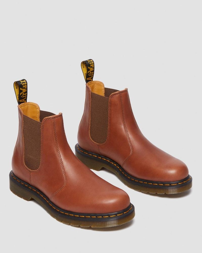 Dr Doc Martens 2976 Carrara Cuero Chelsea Boots (Carrara) Saddle Tan | NB79-W6NT