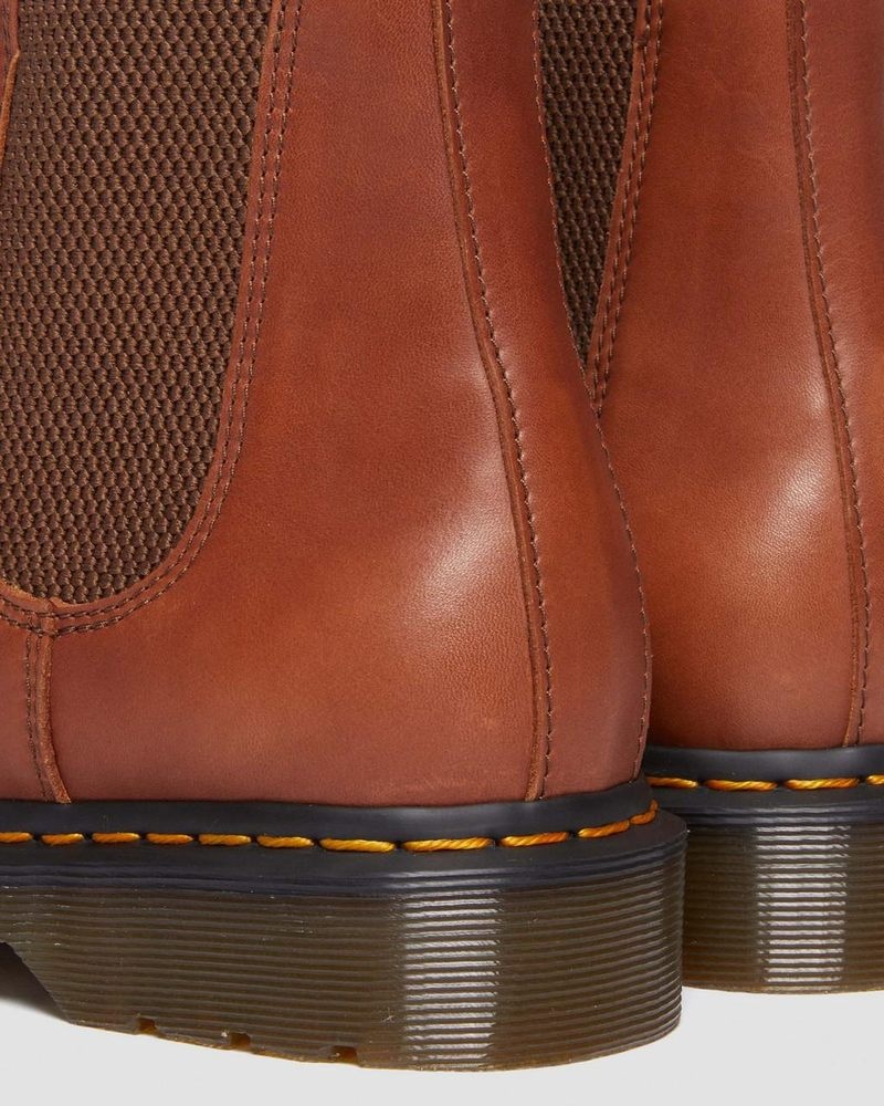 Dr Doc Martens 2976 Carrara Cuero Chelsea Boots (Carrara) Saddle Tan | NB79-W6NT