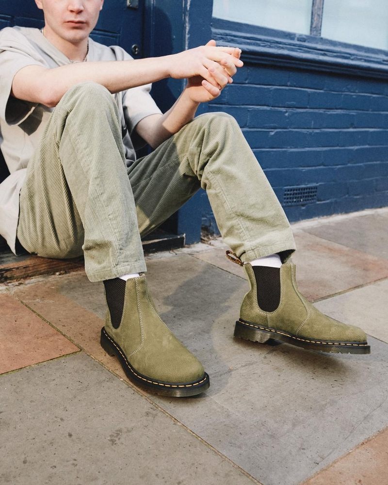 Dr Doc Martens 2976 Tumbled Nubuck Cuero Chelsea Boots (Tumbled Nubuck) Verde Oliva | NM75-X1EJ