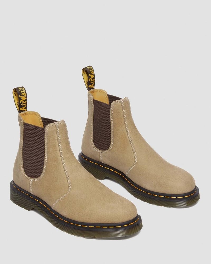 Dr Doc Martens 2976 Tumbled Nubuck Cuero Chelsea Boots (Tumbled Nubuck) Savannah Tan | TZ78-A7QZ