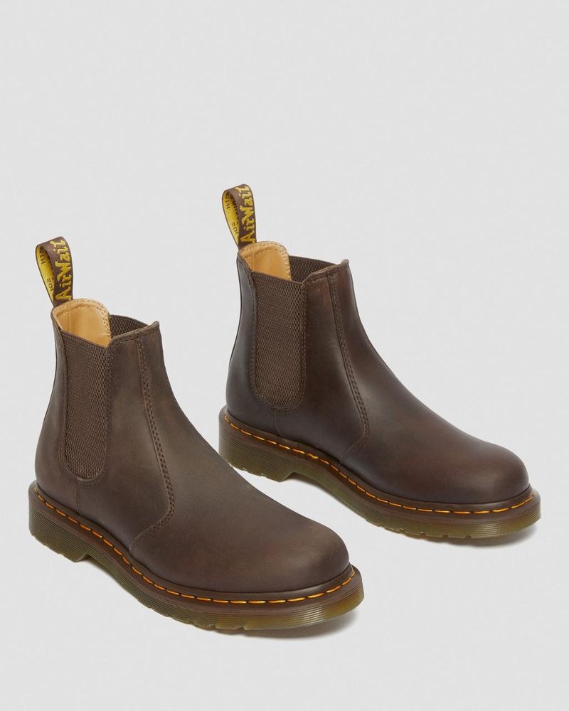 Dr Doc Martens 2976 Yellow Stitch Crazy Horse Cuero Chelsea Boots (Crazy Horse) Marrom Oscuro | LR73-N1PF