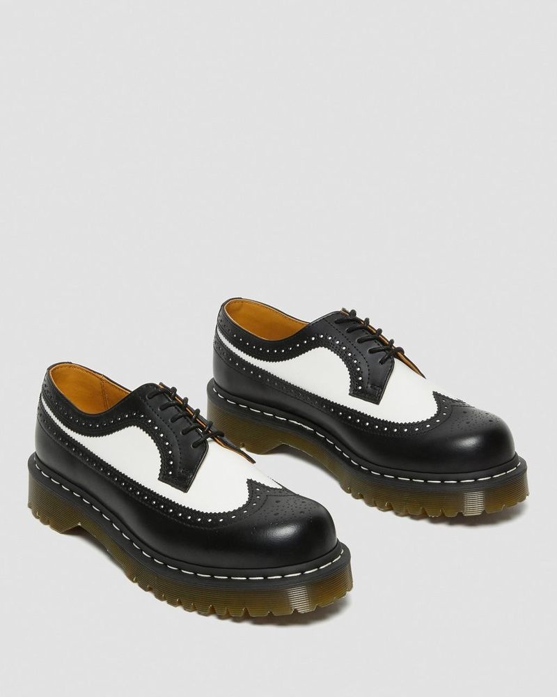 Dr Doc Martens 3989 Bex Smooth Cuero Brogue Shoes (Smooth Cuero) Negros | YW08-L6YD