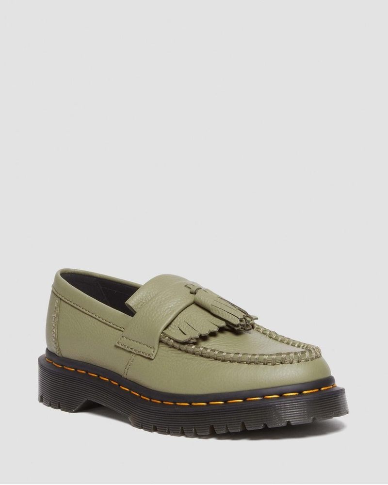 Dr Doc Martens Adrian - Virginia Cuero Tassel Loafers (Virginia) Verde Oliva | SS76-R8RS