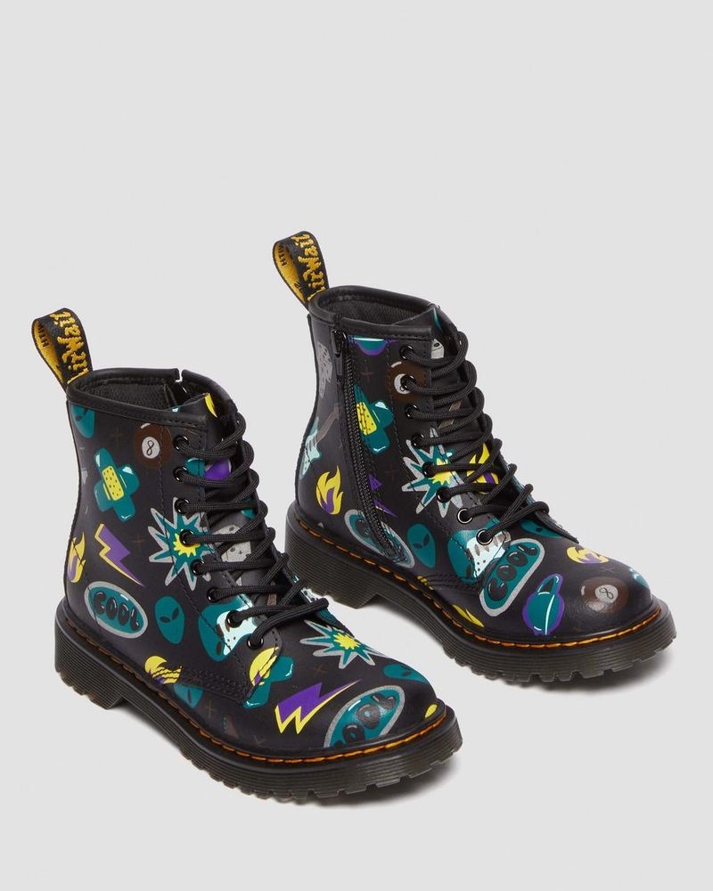 Dr Doc Martens Junior 1460 Sticker Print Cuero Encaje Up Boots (Sticker Print Hydro) Negros | RW86-U0JZ