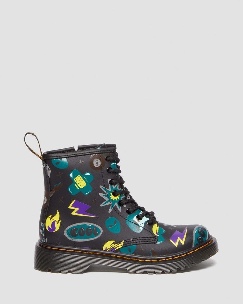 Dr Doc Martens Junior 1460 Sticker Print Cuero Encaje Up Boots (Sticker Print Hydro) Negros | RW86-U0JZ