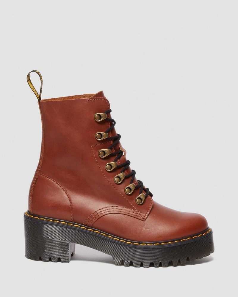 Dr Doc Martens Leona - Farrier Cuero Tacón Boots (Farrier) Tan | HR06-V7BG