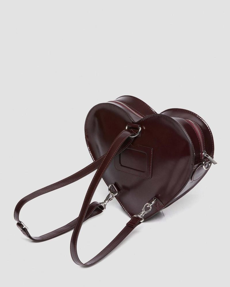 Dr Doc Martens Vegan Heart Shaped Backpack (Oxford Rub Off) Rojos | LE09-K5CR